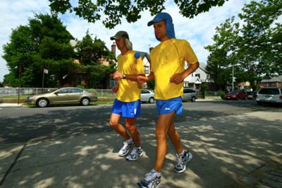 2 runners